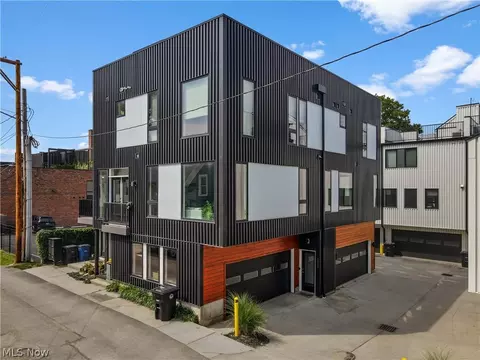 2334 W 16th Pl, Cleveland, OH 44113