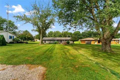 695 S 15th St, Sebring, OH 44672 photo 31