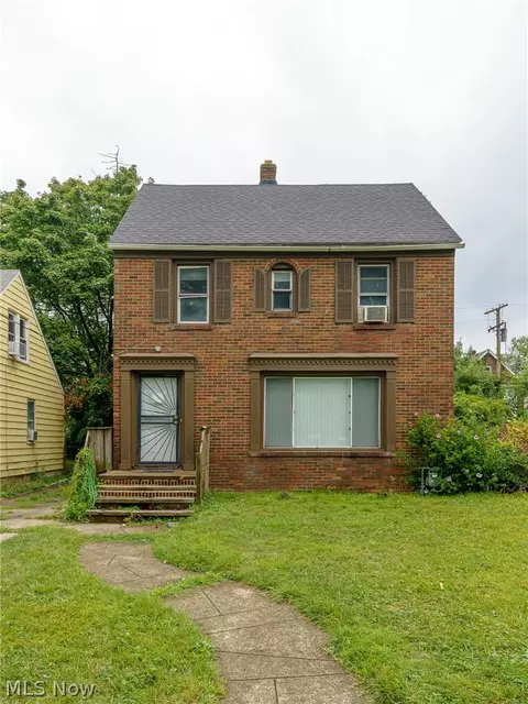 4212 E 147th St, Cleveland, OH 44128