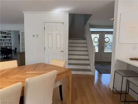Entry Way - 907 Glenview Dr, Huron, OH 44839 photo 2 of 6
