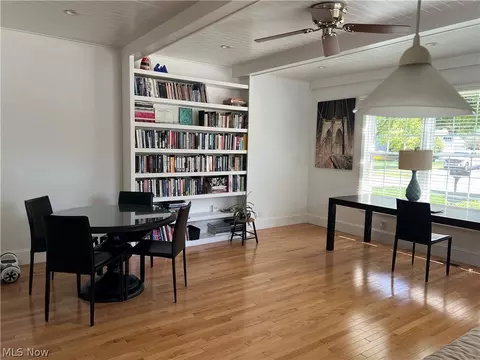 Living - 907 Glenview Dr, Huron, OH 44839 photo 3 of 5