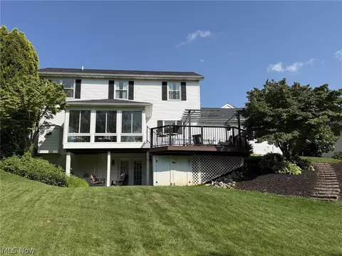 Exterior - 907 Glenview Dr, Huron, OH 44839 photo 9 of 10