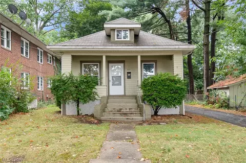 Exterior - 602 Blaine Ave, Akron, OH 44310 photo 2 of 5