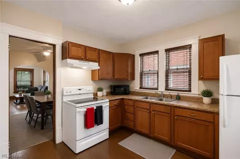 Kitchen - 602 Blaine Ave, Akron, OH 44310 photo 1 of 2