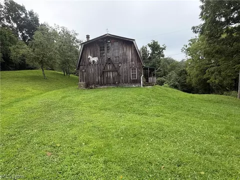 1215 California Ridge Rd, Belleville, WV 26133