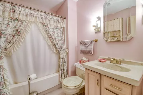 Bath - 4609 Webb Rd, Perry, OH 44081 photo 1 of 1