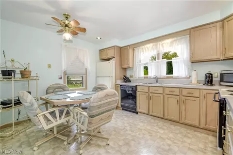 Kitchen - 4609 Webb Rd, Perry, OH 44081 photo 2 of 2