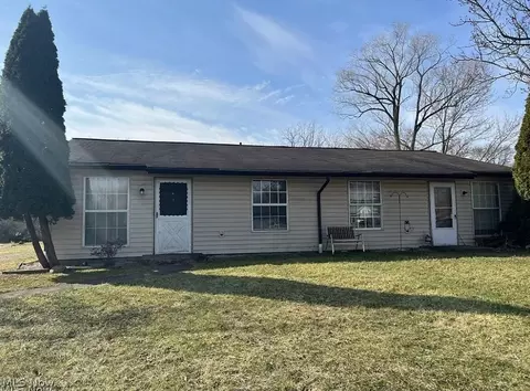 3013 Hilton St NW, Massillon, OH 44646