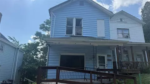 725 Lincoln Ave, East Liverpool, OH 43920
