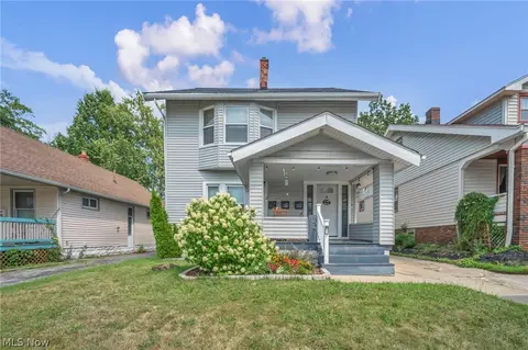 2203 Bunts Rd, Lakewood, OH 44107
