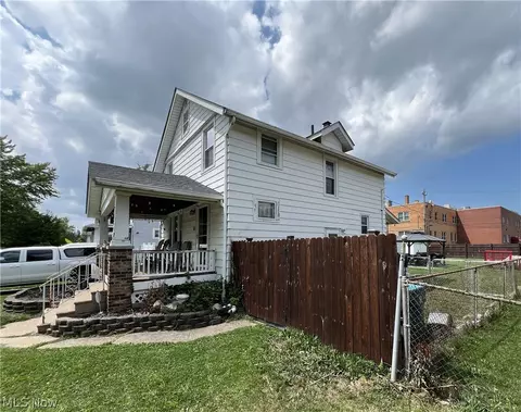 Other - 1891 E 33rd St, Lorain, OH 44055 photo 3 of 13