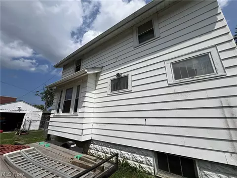 Exterior - 1891 E 33rd St, Lorain, OH 44055 photo 1 of 10
