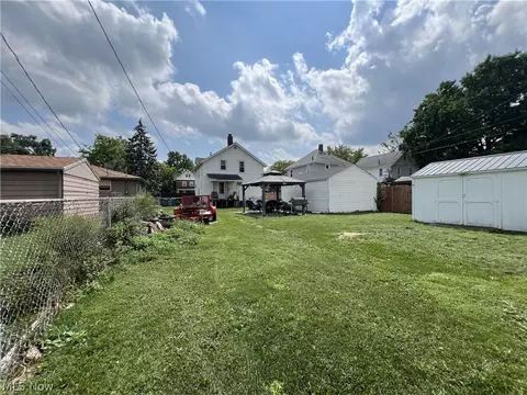 Exterior - 1891 E 33rd St, Lorain, OH 44055 photo 3 of 10