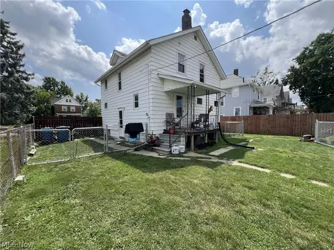 Exterior - 1891 E 33rd St, Lorain, OH 44055 photo 10 of 10