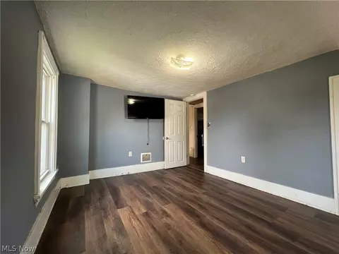 Bedroom - 1891 E 33rd St, Lorain, OH 44055 photo 7 of 7