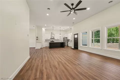 Living - 3191 Stevens Rd, Ashtabula, OH 44004 photo 5 of 6