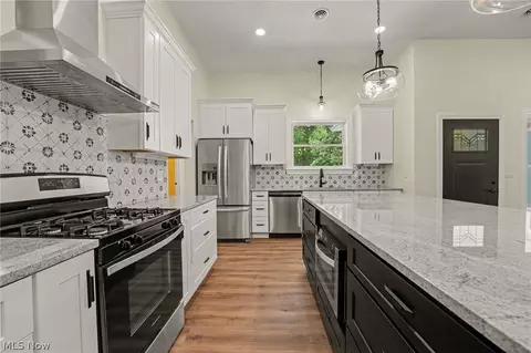 Kitchen - 3191 Stevens Rd, Ashtabula, OH 44004 photo 4 of 4