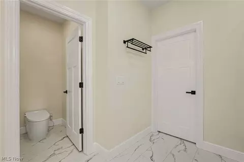 Entry Way - 3191 Stevens Rd, Ashtabula, OH 44004 photo 2 of 3