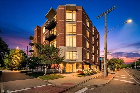 12701 Larchmere Blvd #3B, Cleveland, OH 44120