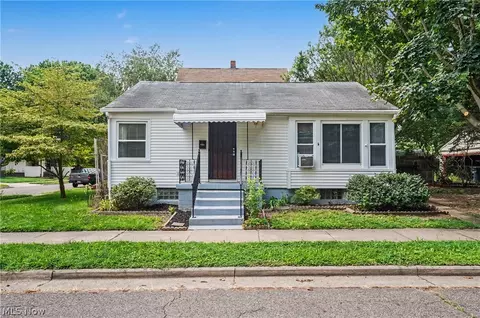 1761 Marks Ave, Akron, OH 44305