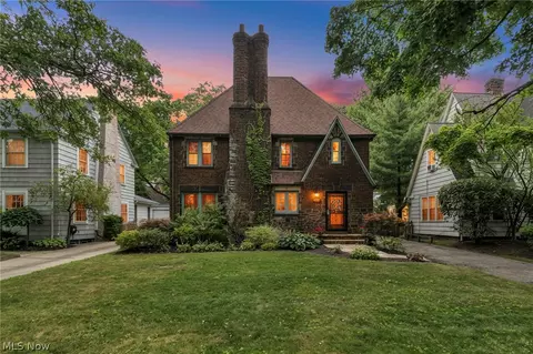3295 Glencairn Rd, Shaker Heights, OH 44122