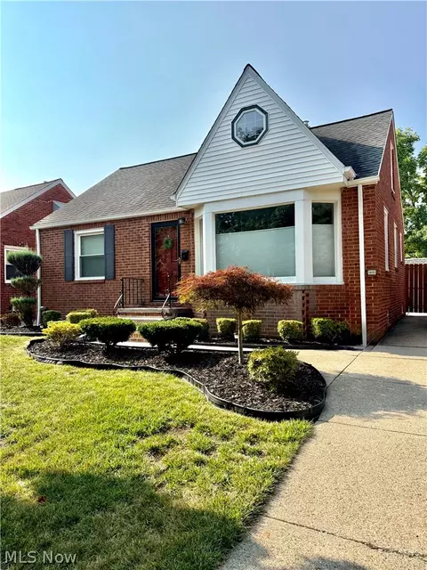 14721 Orchard Park Ave, Cleveland, OH 44111