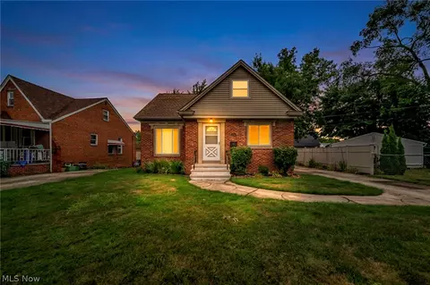 6284 Holburn Rd, Parma, OH 44129