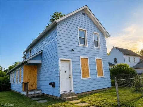 1902 Rowley Ave, Cleveland, OH 44109