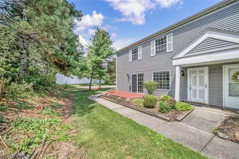 85 Firebush Ln, Northfield, OH 44067