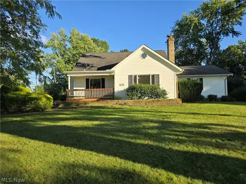 1472 Northeast Ave, Tallmadge, OH 44278