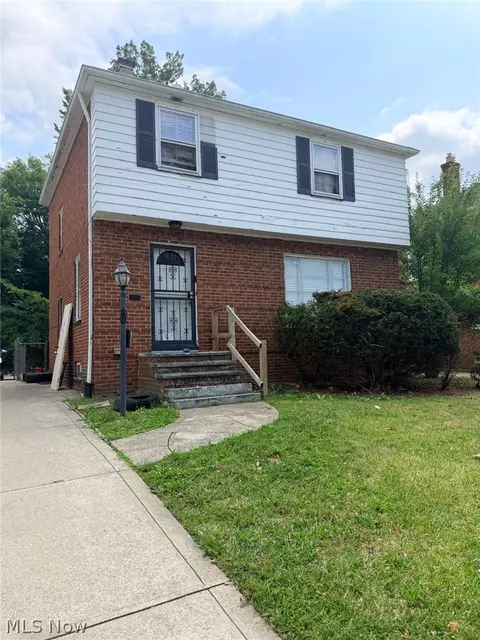 3881 E 155th St, Cleveland, OH 44128