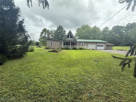4465 N Lake Rd, West Farmington, OH 44491