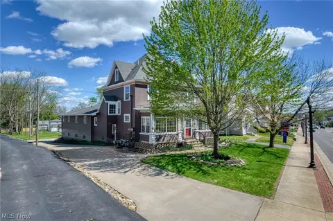 832 S Main St, North Canton, OH 44720