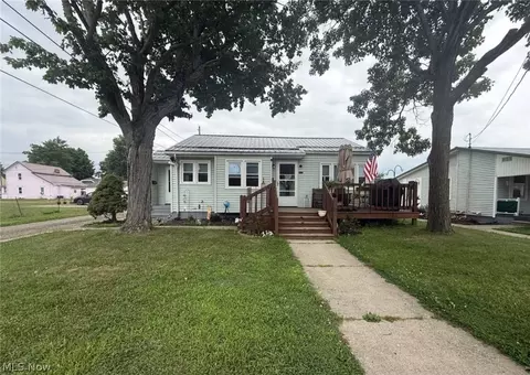440 Center St, Newcomerstown, OH 43832