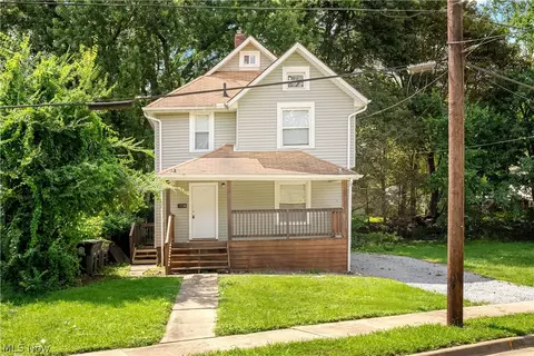 1152 Manning Ave, Akron, OH 44307