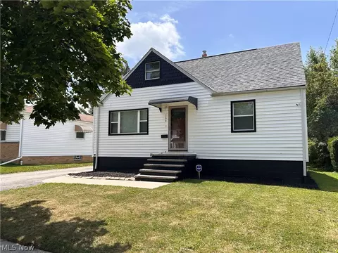 168 Henry St, Bedford, OH 44146