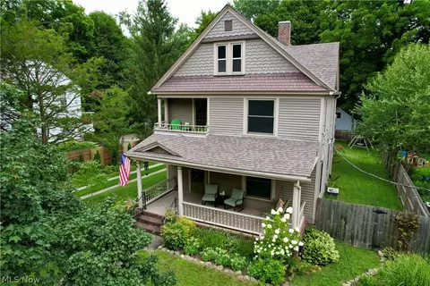445 Rockwell St, Kent, OH 44240