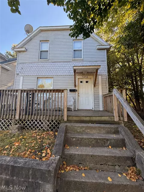 1410 League St, Akron, OH 44305