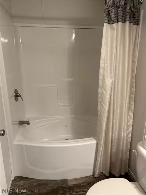 Bath - 80 Zero St, Coshocton, OH 43812 photo 1 of 3