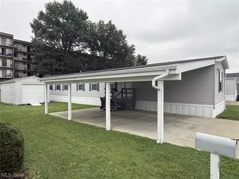 80 Zero St, Coshocton, OH 43812
