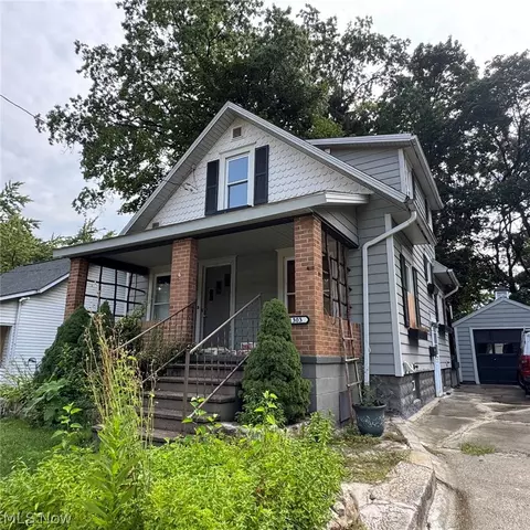 1303 Big Falls Ave, Akron, OH 44310