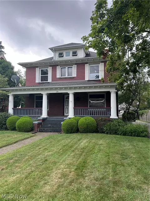 170 Woodbine Ave SE, Warren, OH 44483
