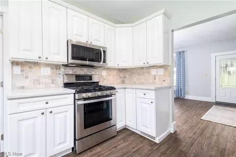 Kitchen - 2017 Main St, Wellsburg, WV 26070 photo 2 of 2