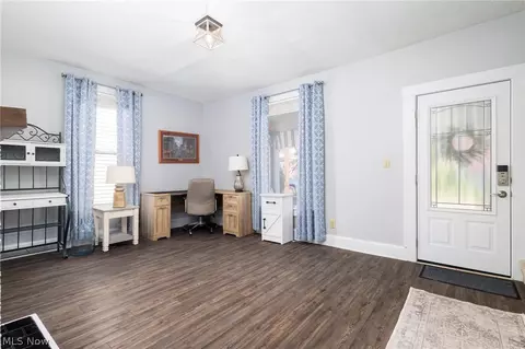Entry Way - 2017 Main St, Wellsburg, WV 26070 photo 1 of 2