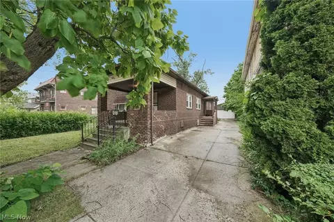 3339 E 139th St, Cleveland, OH 44120