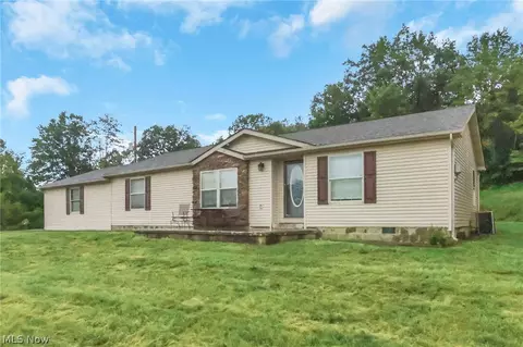 14090 Glenwood Ln, Cumberland, OH 43732