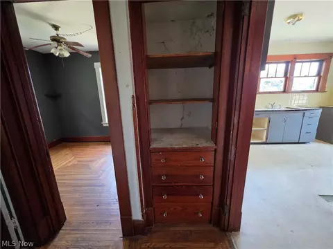 Entry Way - 1801 W Prospect Rd, Ashtabula, OH 44004 photo 1 of 3