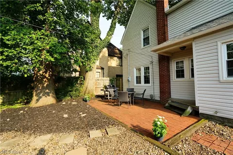 Exterior - 354 Cornell Ave, Elyria, OH 44035 photo 1 of 4