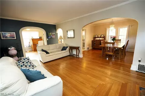 Living - 354 Cornell Ave, Elyria, OH 44035 photo 1 of 3