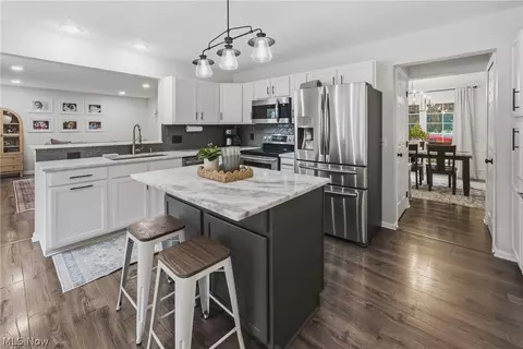 Kitchen - 2014 48th St NE, Canton, OH 44705 photo 3 of 4